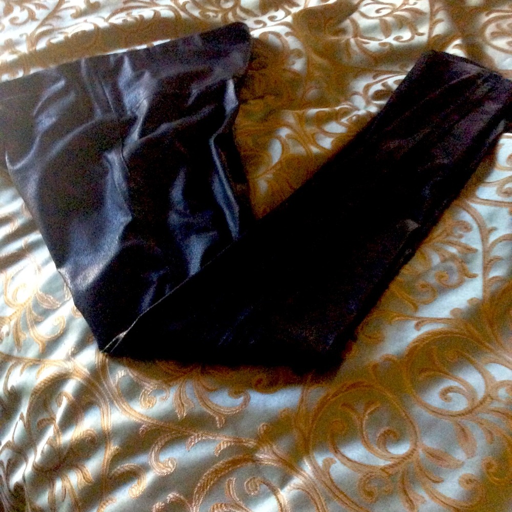 Essential solid high waisted leggings